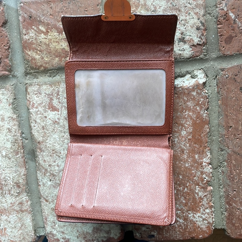 Louis Vuitton Clasp Wallet - Picture 5 of 14